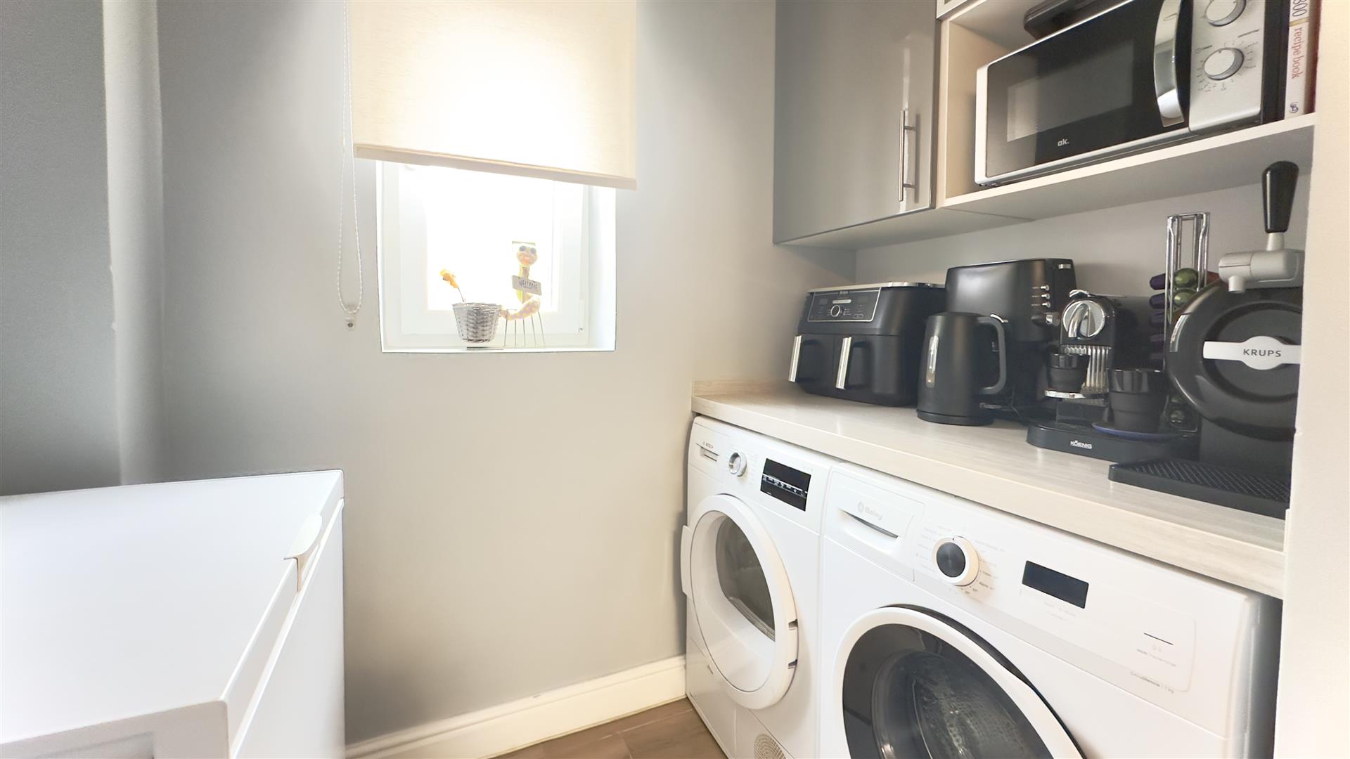 Image of Apartment - 3 Bedrooms - 1 Bathrooms for Sale in South District-Gibraltar, Image 10